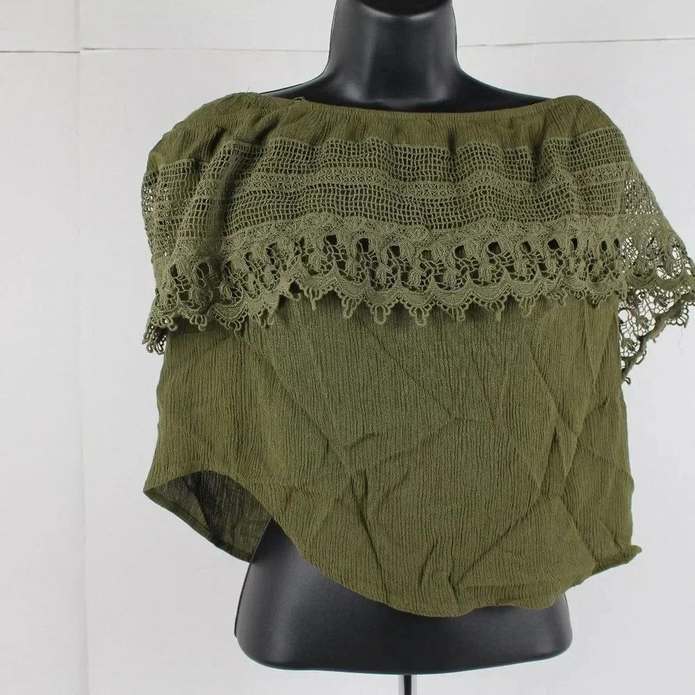 Off shoulder socialite top